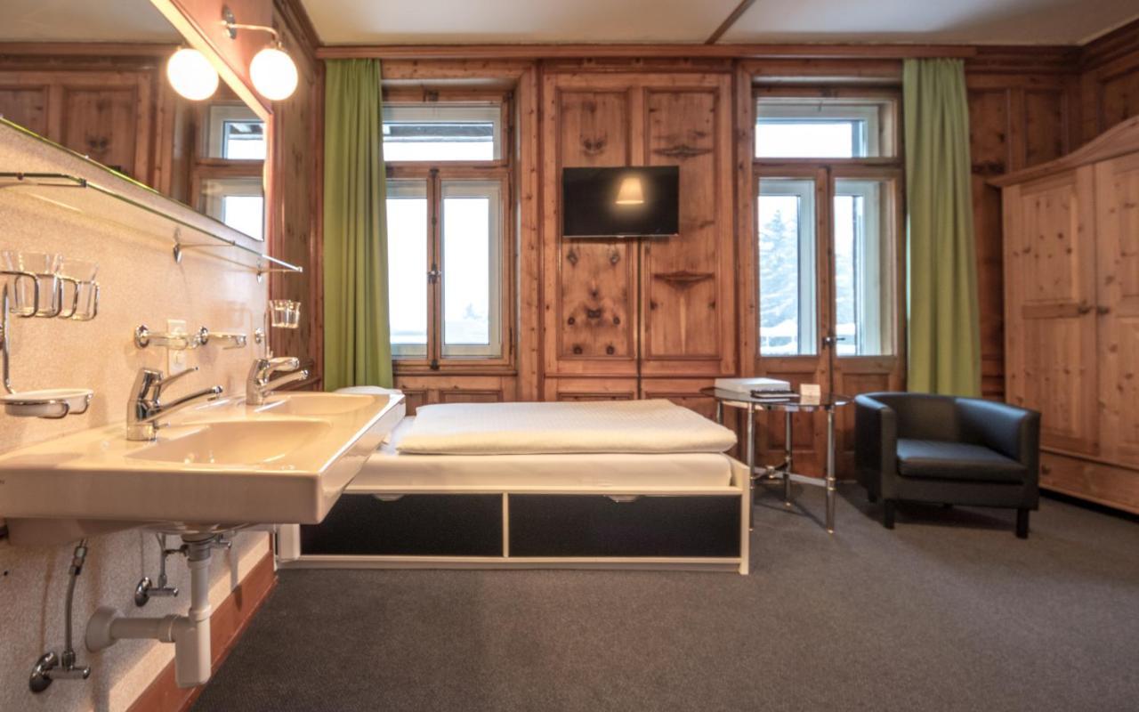 Ski & Bike Hotel Montana Davos Buitenkant foto
